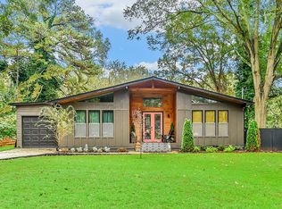 2202 Knoll Dr, Decatur, GA 30032