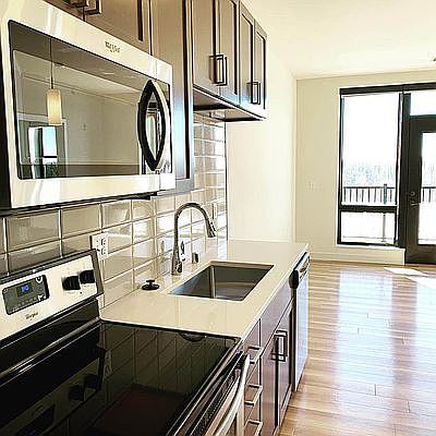 1st image of 669 Franklin Ave #2