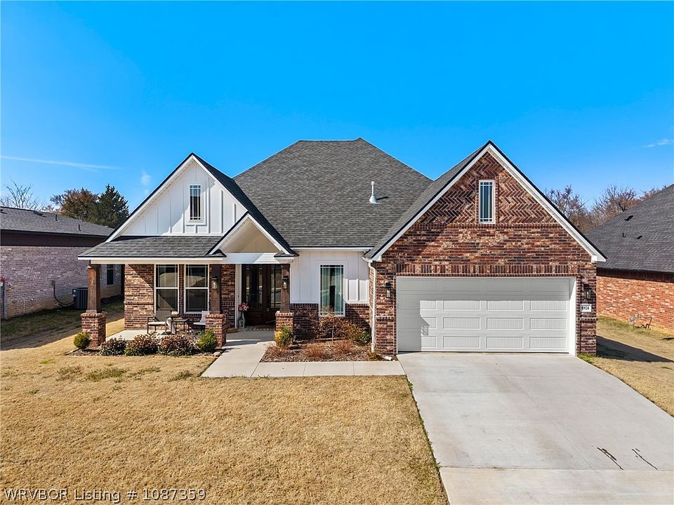 1st image of 6924 Stonebrook Dr