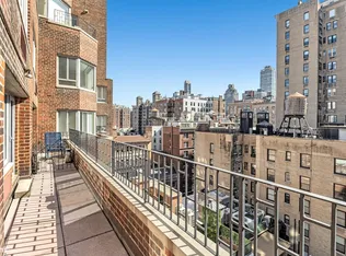 30 East 62nd Street 11G image 1 of 15