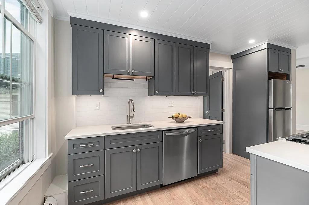 2 bed, 1.0 bath, 1000 sqft, $2,600 — Photo 2
