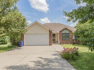 6911 McGeorge Rd, Milford, KS 66514