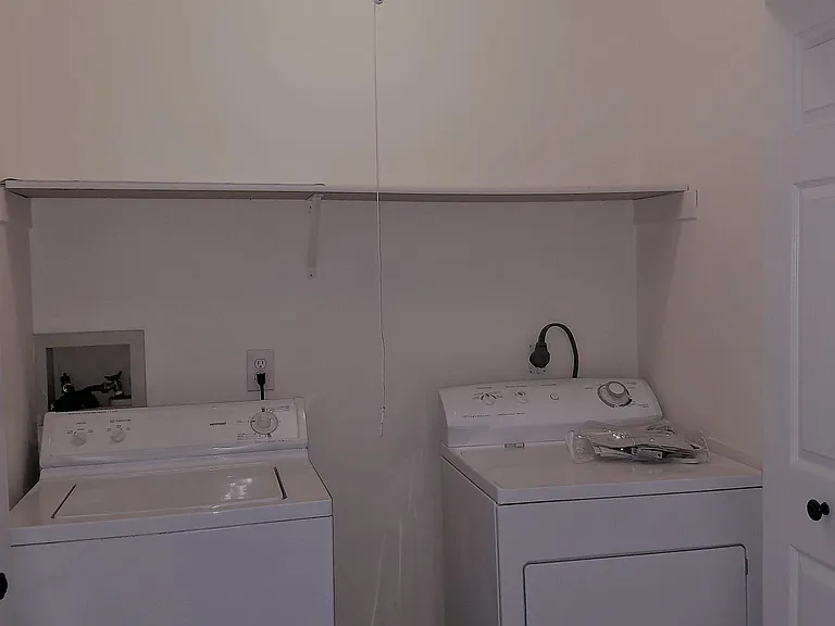 2420 Cypress Dr — Photo 11
