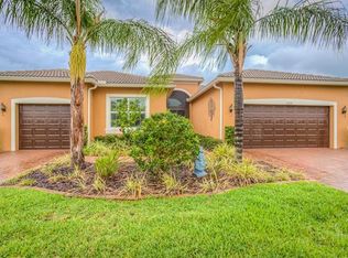 16226 Diamond Bay Dr, Wimauma, FL 33598