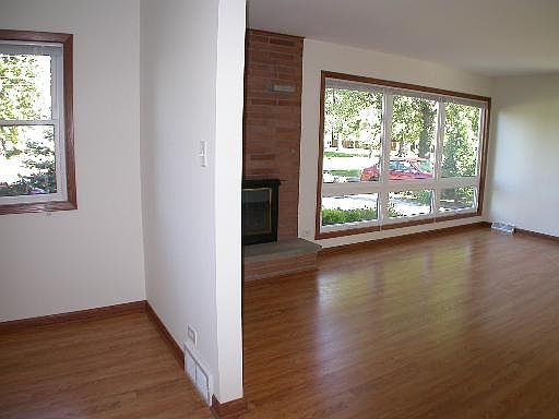 4th image of 14750 S Kostner Ave