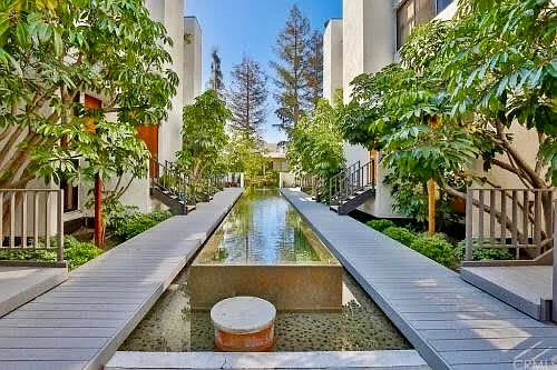 500 E Del Mar Blvd #30 Photo 1