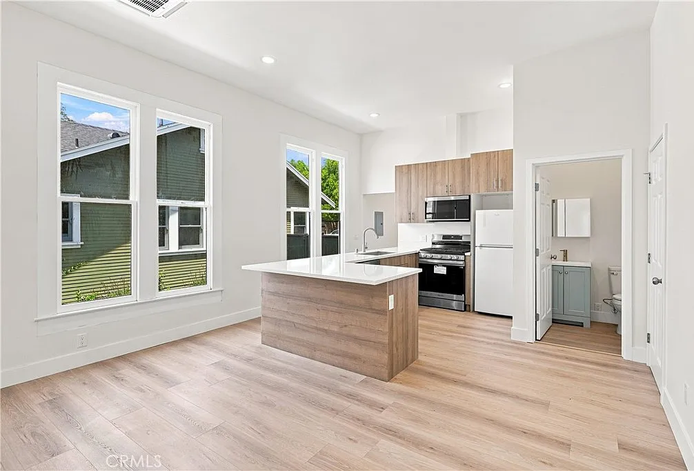 1 bed, 675 sqft, $1,995 — Photo 1