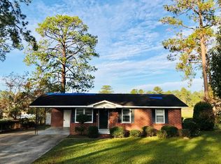 307 Lakeview Dr, Sylvester, GA 31791