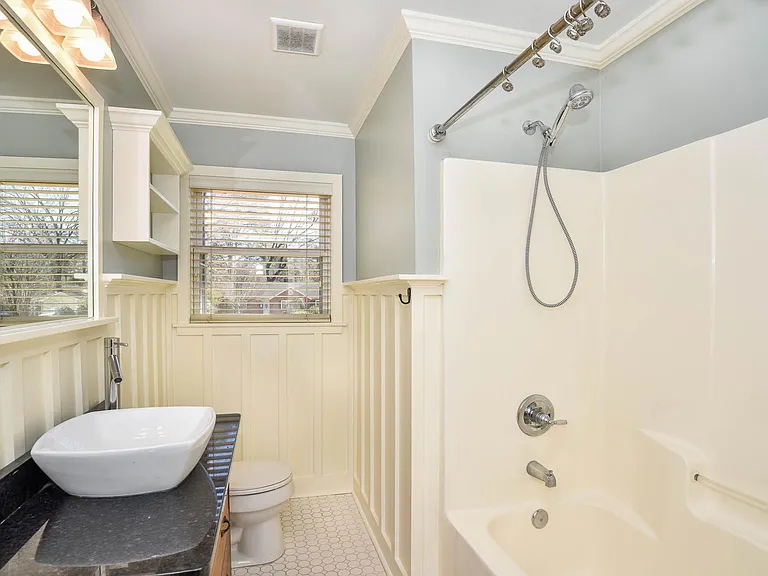 1643 Medford Dr — Photo 21