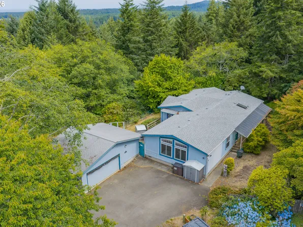 93815 Sunny Hill Ln, North Bend, OR 97459