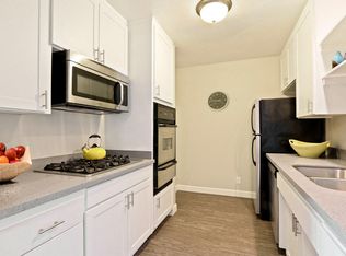 1675 Manning Ave #4, Los Angeles, CA 90024