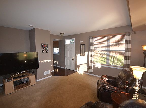 4th image of 1380 Remington Dr