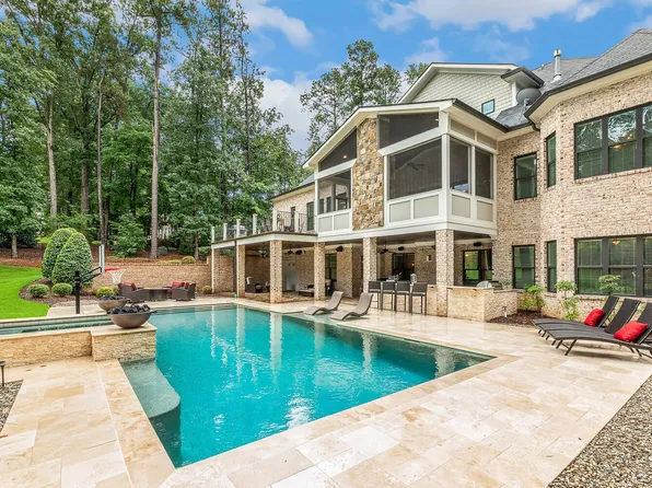 1205 Queensferry Rd, Cary, NC 27511