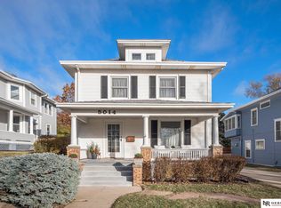 5014 Davenport St, Omaha, NE 68132
