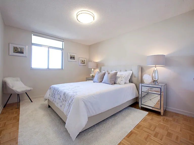 30 Denton Ave — Photo 8