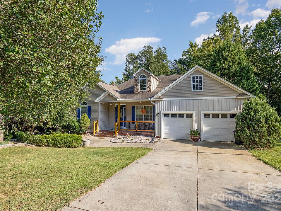 1st image of 3030 Richards Way Dr