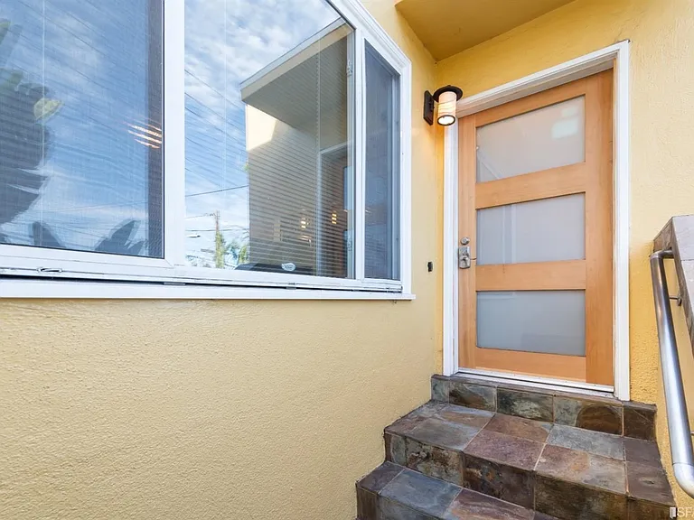 724 De Haro St — Photo 3
