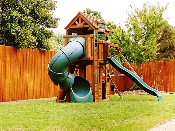 5th image of 2418 Spyglass Hill Ct