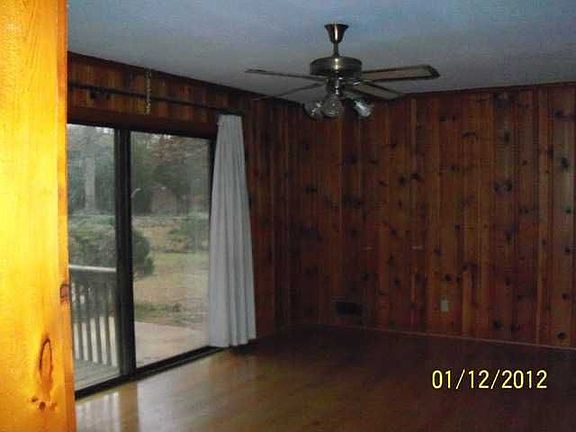 3rd image of 4714 Tanglewood Ln