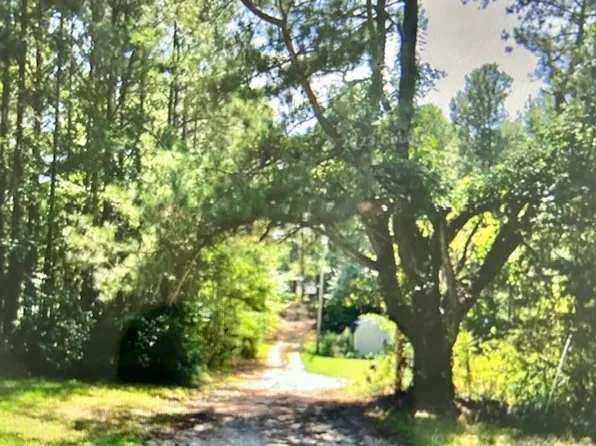 19319 River Rd, Chesterfield, VA 23838