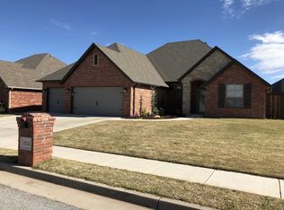 2824 Morgan Trce, Yukon, OK 73099