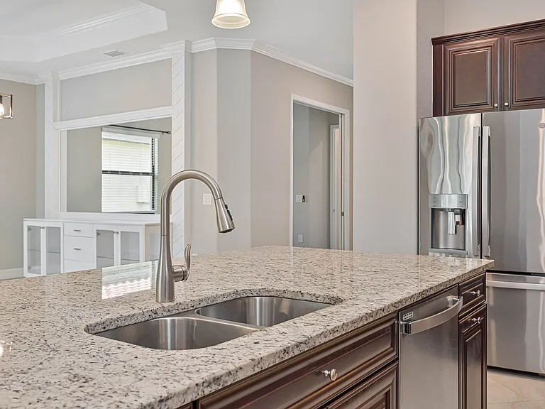 28076 Foxrock Ct — Photo 19