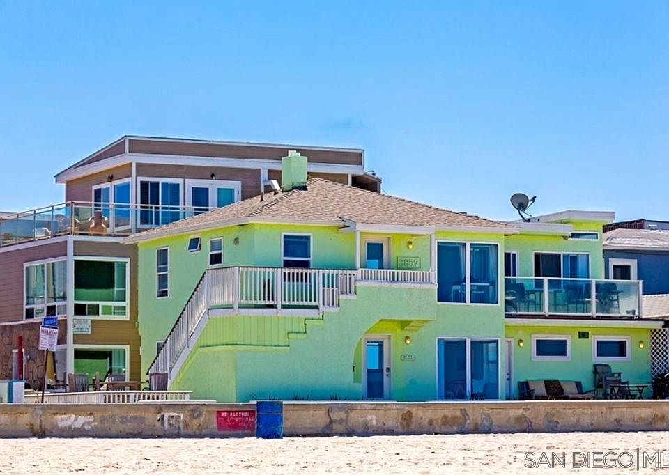 1st image of 3855-57 Ocean Front Walk