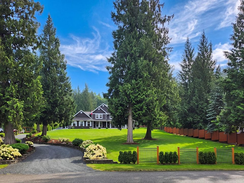 1st image of 41932 Maple Ln