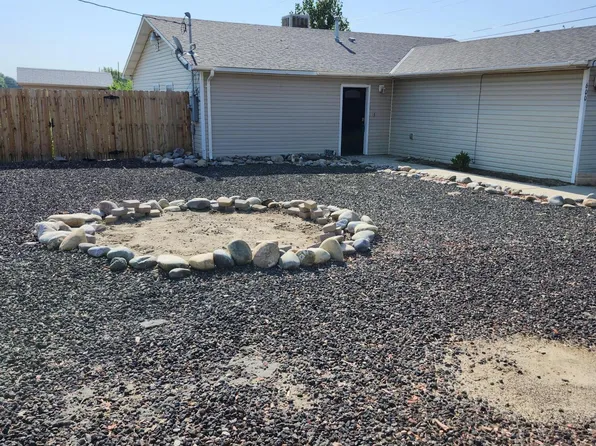 600 N Frontier St, Bloomfield, NM 87413