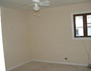 4th image of 1906 N Shore Ave #East
