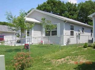 16 Partner Pl, Bloomington, IL 61701