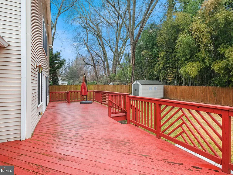 711 Lamberton Dr — Photo 52