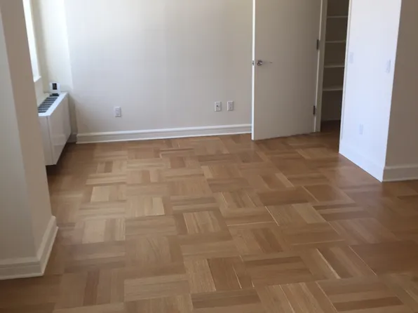 400 West 63rd Street image 4 of 9