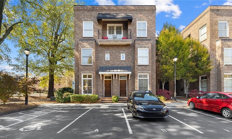 1st image of 622 N Elm St APT C