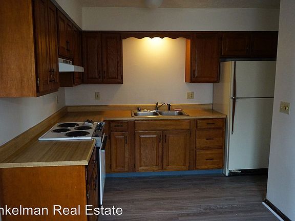 4th image of 1412 Jackson Ln APT 3