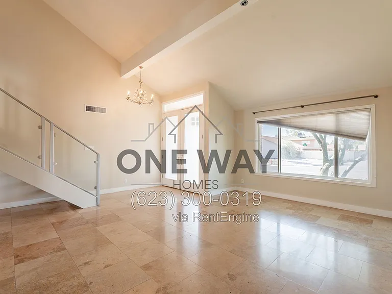 1325 W Lobo Ave — Photo 8