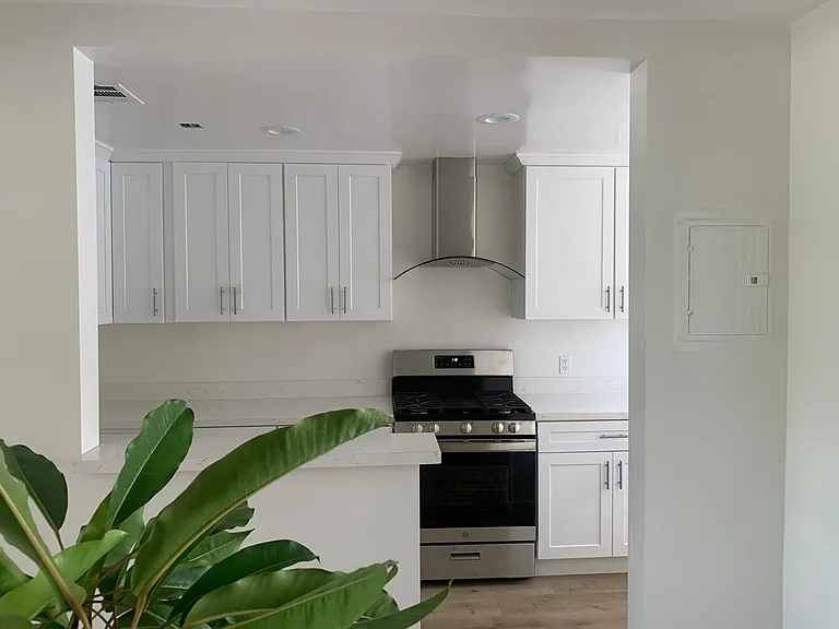 4442 Tobias Ave — Photo 1