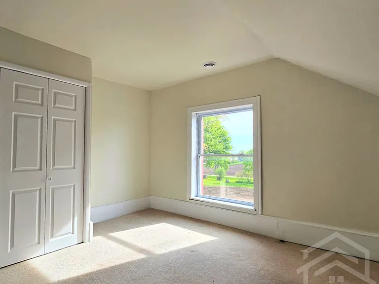 545482 Pattullo Ave #1 — Photo 7