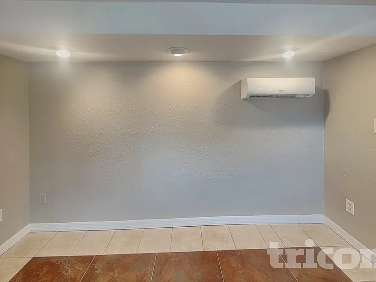 1819 Brentwood Dr — Photo 15