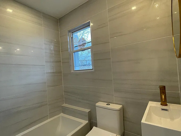 86 Wallis Ave #1B — Photo 6