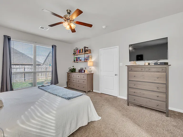 5314 Fenton Ln — Photo 11
