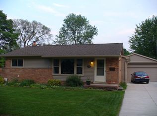 287 Winry Dr, Rochester Hills, MI 48307