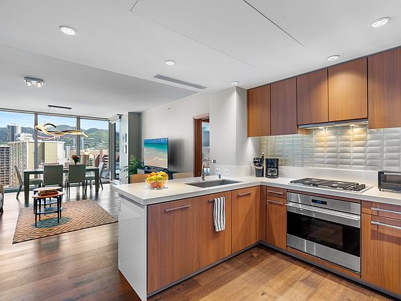 4th image of 1555 Kapiolani Blvd APT 1612