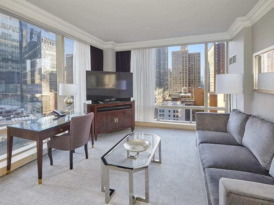 1st image of 1 Central Park N #1114