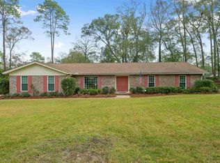 3518 Lakeshore Dr, Tallahassee, FL 32312