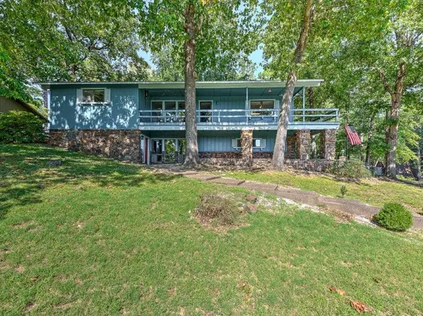 8616 White Oak Dr, Rogers, AR 72756