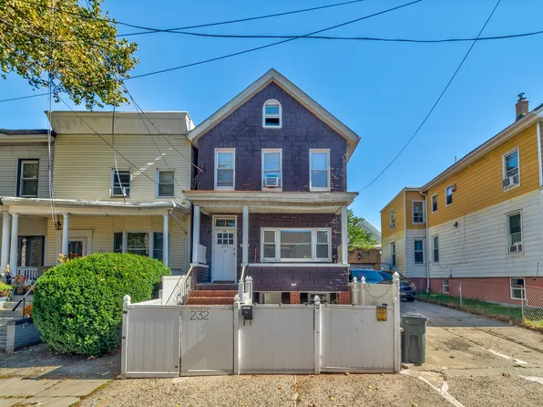 232 Pearsall Avenue image 1 of 20