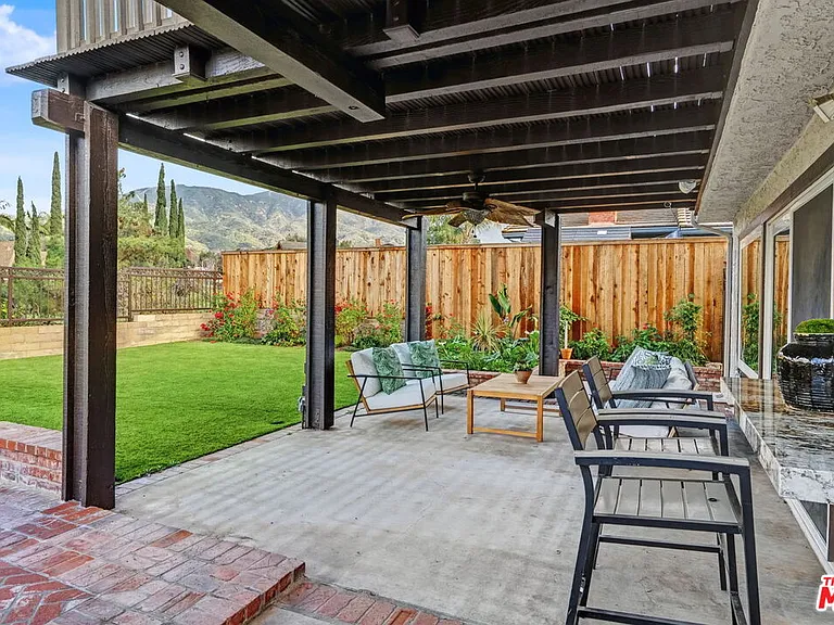 6497 Country Club Dr — Photo 43