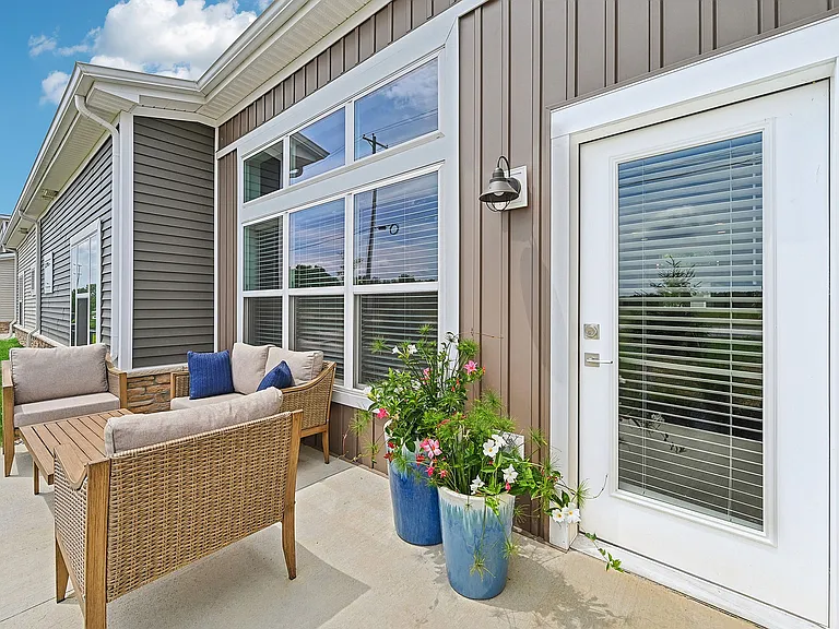 1 Bedroom | Rear Patio