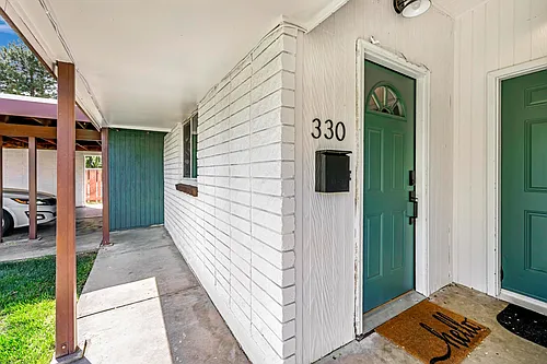330 Heyburn Ave W Photo 1